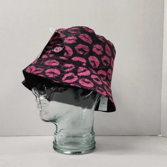 Betsey Johnson | Accessories | New Luv Betsey Smooch  display picture 3